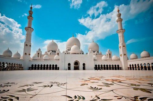 Nha tho dat 46 tan vang rong hinh anh