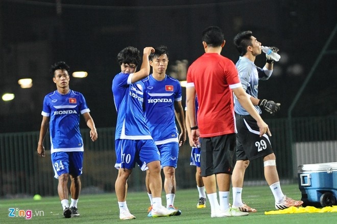 'Ong Miura nen giam bot dau don cho Cong Phuong va dong doi' hinh anh