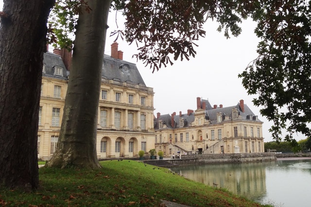 Tham lau dai xa hoa cua vua chua Phap hinh anh