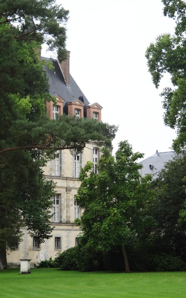 Một góc lâu đài Fontainebleau.