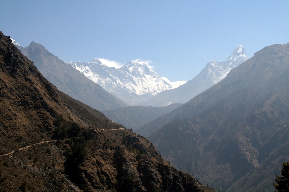 Cung đường trek lên Everest Base Camp.