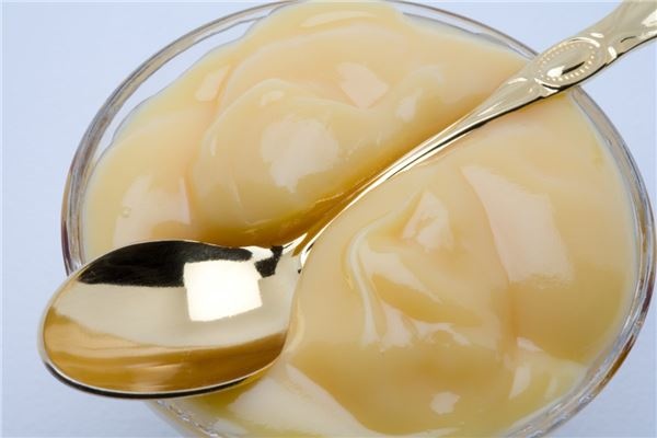 Hà Lan: Advocaat là một loại rượu truyền thống ở Hà Lan và thường được uống vào lễ Phục sinh.