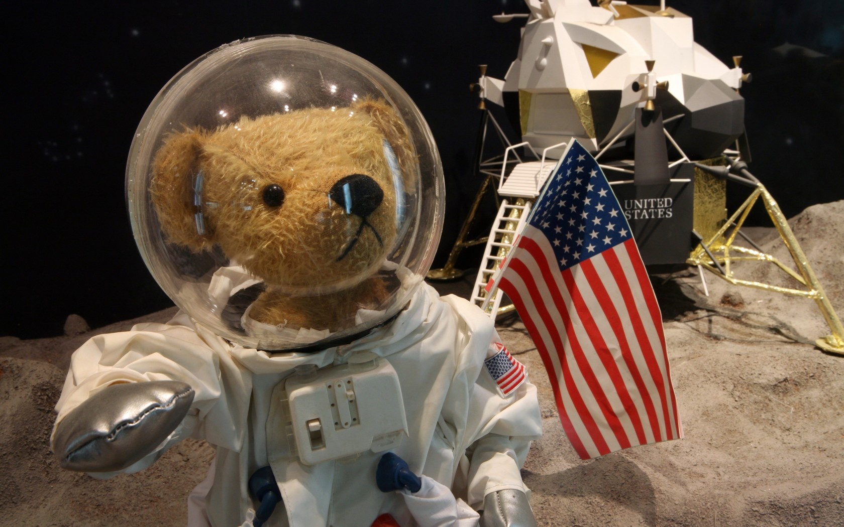 6. Tham quan bảo tàng gấu Teddy tại đảo Jeju. Có lẽ Hàn Quốc là một trong số những quốc gia có nhiều bảo tàng kỳ lạ nhất trên thế giới. Không ngoại lệ, bảo tàng gấu Teddy nằm tại đảo Jeju, là nơi trưng bày và giới thiệu lịch sử hơn 100 năm của loài gấu bông này.