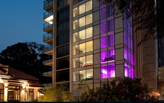 3.	Bãi đỗ xe Flamboyant: Tại khu chung cư khép kín Hamilton Scotts, những cư dân ở đây có thể lái chiếc (siêu) xe của họ vào thang máy và ra vào thẳng trong căn hộ của họ. 