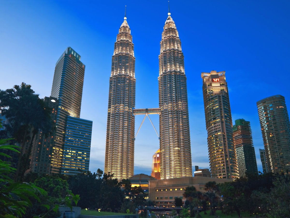 20.	Kuala Lumpur, Malaysia: 608 tòa nhà cao tầng trên diện tích 243 km2.