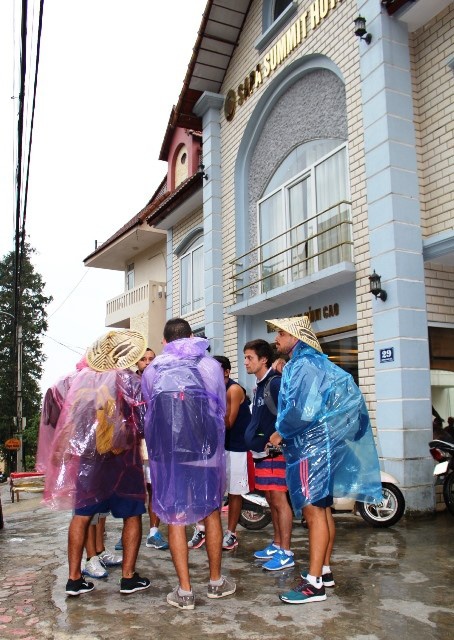 Du khách bị mất đồ và bị đuổi khỏi khách sạn trở thành những hình ảnh rất xấu với du lịch Việt. Ảnh:  T.L.