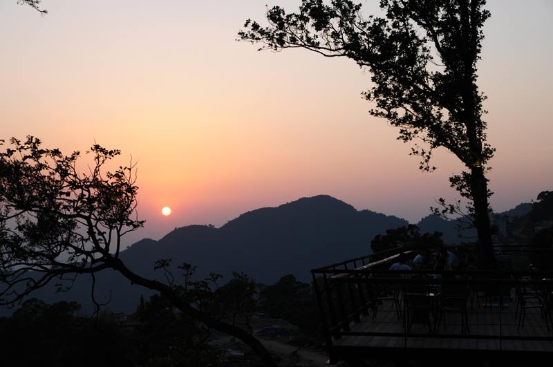 Do xo len rung tron nong, ngam hoang hon hinh anh