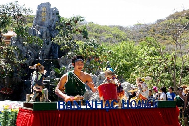 Ban nhạc hoang dã của những chú khỉ thông minh. Ảnh: Minh Thảo.
