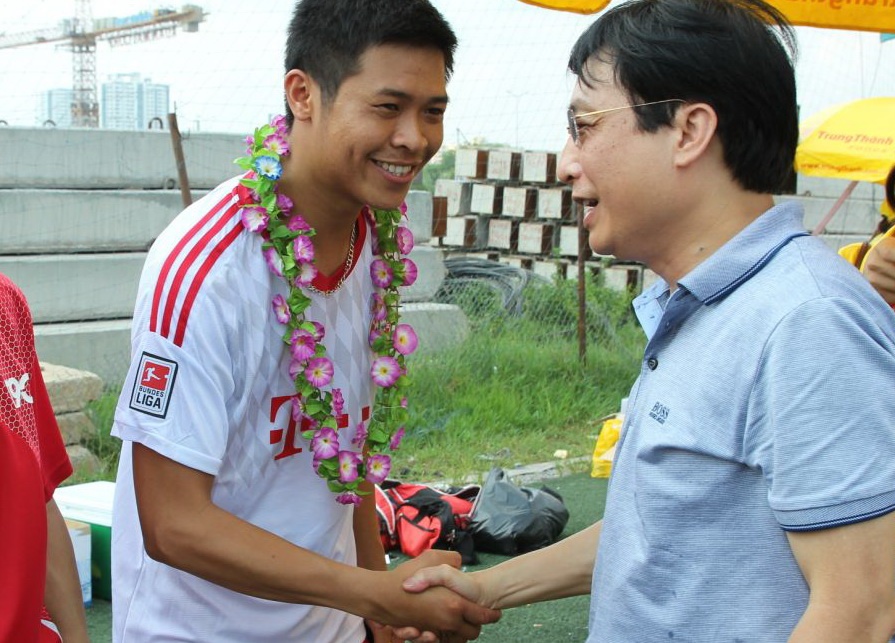 Khai mac giai bong da bao chi mo rong lan thu 3 hinh anh