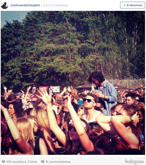 1.	@markvanderheijden: Mark van der Heijden hiện đang sống một cuộc sống mà nhiều người gọi là giấc mơ. Kể từ tháng 1 năm 2014, cậu từ bỏ cuộc sống hằng ngày của mình để bắt đầu đi du lịch thế giới, sẵn sàng làm việc miễn phí tại bất cứ nơi nào chỉ để đổi lấy chỗ ở tại đó và đồ ăn. Cậu đã làm việc tại 30 công ty trải đều trên 6 Châu lục với 25 quốc gia, và sẽ còn nhiều hơn nữa. Theo dõi cậu ta trên Instagram để chiêm ngưỡng những bộ ảnh trên khắp thế giới, ghi lại chủ yếu là những người cậu gặp trên đường. 