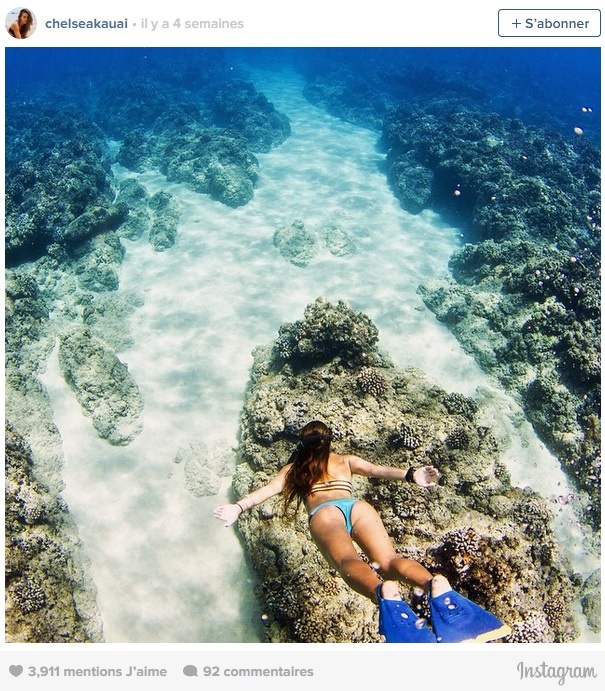 8.	Chelseakauai: Chelsea là một nhà thám hiểm và nhiếp ảnh gia, người đã chụp những bức ảnh đáng kinh ngạc dưới nước, và biết tận hưởng hiện tại một cách trọn vẹn nhất. Mùa hè này, bạn hãy tận dụng những khoảng thời gian đi ra ngoài và trải nghiệm những điều mới mẻ - chỉ mất vài phút nghiên cứu về Instagramer này sẽ cho bạn rất nhiều nguồn cảm hứng. Theo dõi tài khoản của Chelsea để chiêm ngưỡng những bức ảnh tuyệt đẹp quanh Hawaii và nhiều nơi khác. 