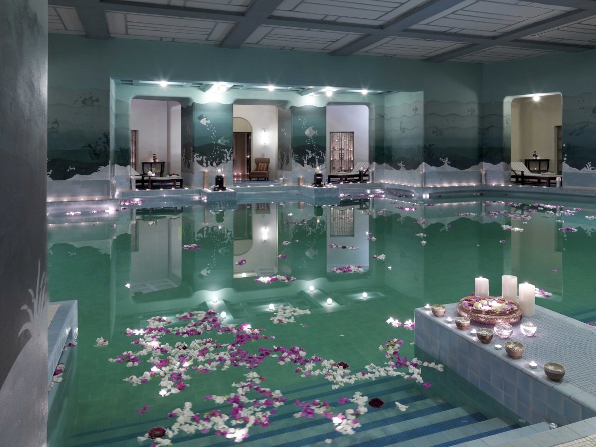 Zodiac Pool, Umaid Bhawan Palace, Jodhpur, Ấn Độ: Đây là khu hồ bơi tuyệt đẹp nằm bên dưới lòng đất, trước đây vốn là một hầm trú ẩn lớn nhất thế giới trong giai đoạn Chiến Tranh Thế Giới thứ 2.