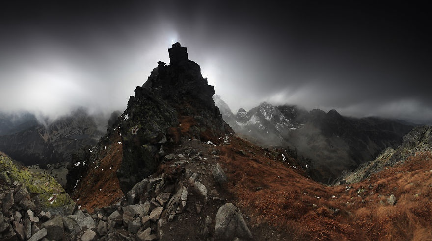 Du khách có thể dễ dàng mê mẩn và đắm chìm trong vẻ đẹp thơ mộng ở nơi đây.