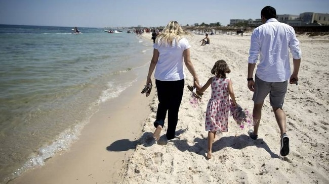 Tunisia no luc khoi phuc nganh du lich hinh anh