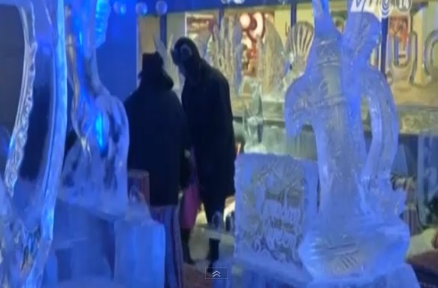 Quan ca phe bang ha nhiet mua he hinh anh