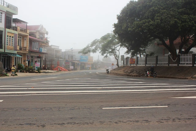 Thị trấn Đơn Dương trong sương mờ.