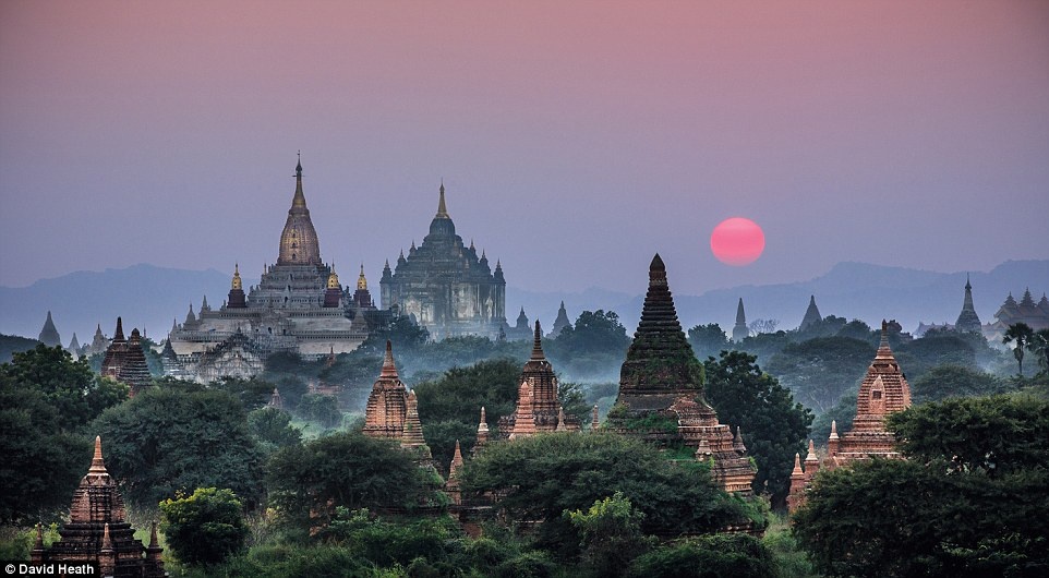 Ve dep day me hoac cua Myanmar hinh anh