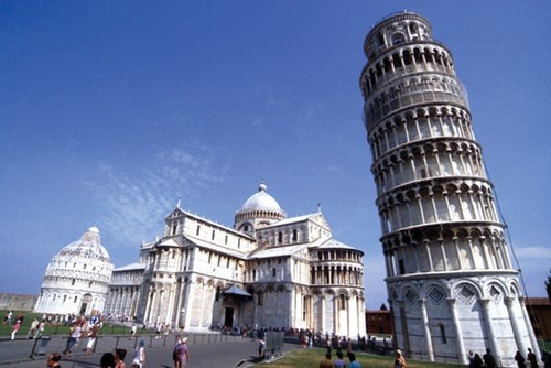 Cụm ba tuyệt tác kiến trúc Pisa.