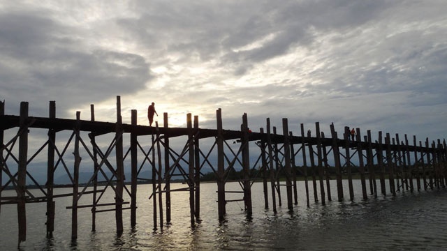 U Bein - cay cau bang go tech dai va co xua nhat the gioi hinh anh