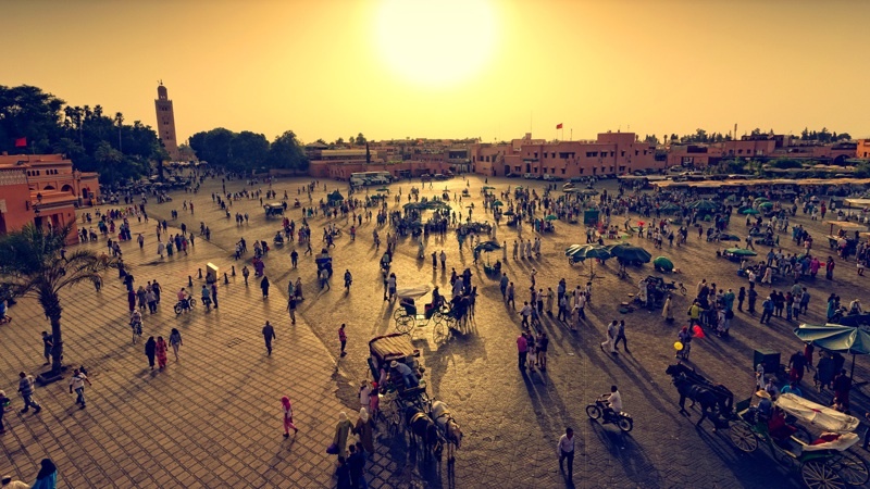 Ngoài ra một số cảnh quay của phim được quay tại các ngõ hẹp của Marrakesh. Sân vận động Grand Stadium của thành phố cũng được đóng cửa vài ngày để phục vụ đoàn làm phim.