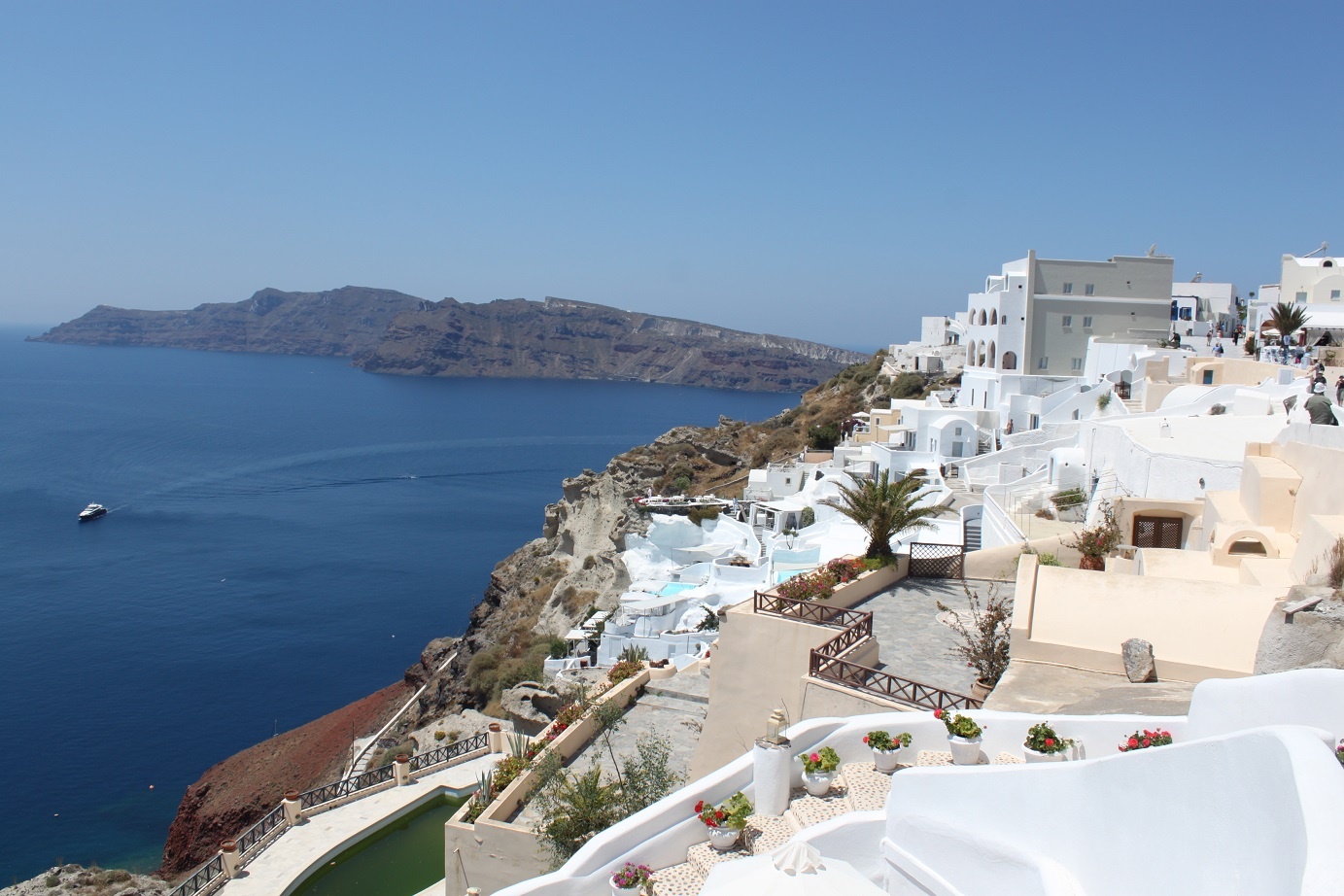 Santorini, Hy Lạp. Ảnh: Hạ An.