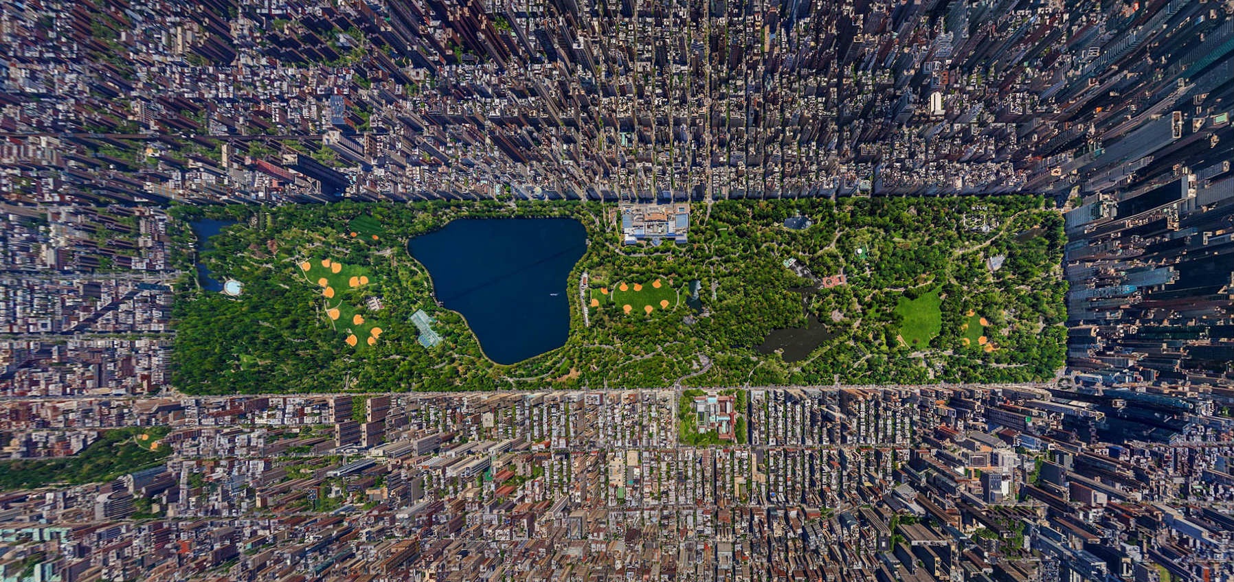 Công viên trung tâm, New York, Hoa Kỳ với khung cảnh khiến người xem phải rối mắt vì sự sắp xếp vô cùng hoàn hảo.