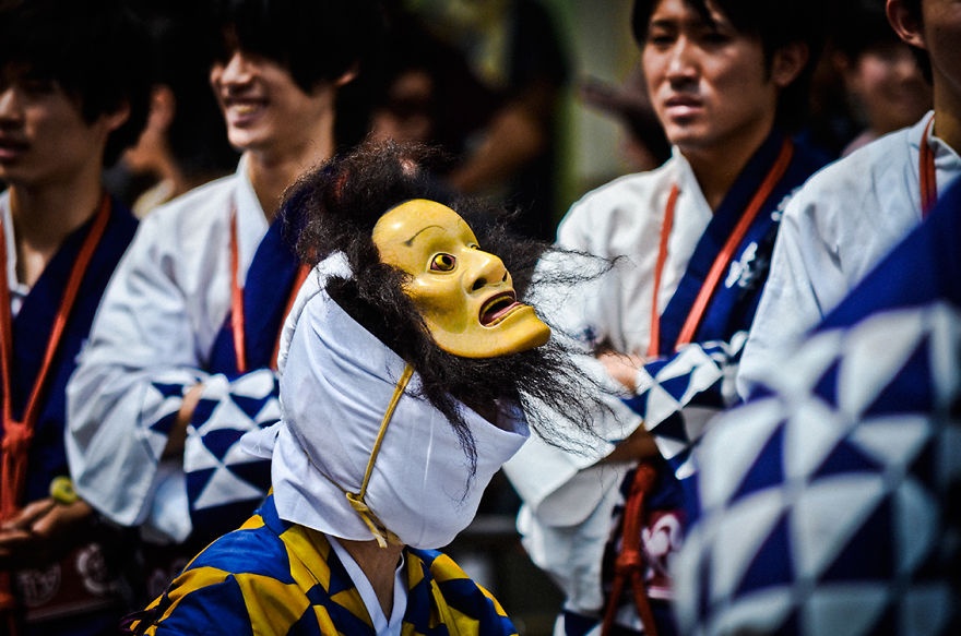 Lễ hội Gion Matsuri: Gion Matsuri là lễ hội có lịch sử hơn 1100 năm được bắt nguồn từ trình tự của lễ tẩy trần để làm dịu suy nghĩ gây hỏa hoạn, lũ lụt và động đất của các vị thần.