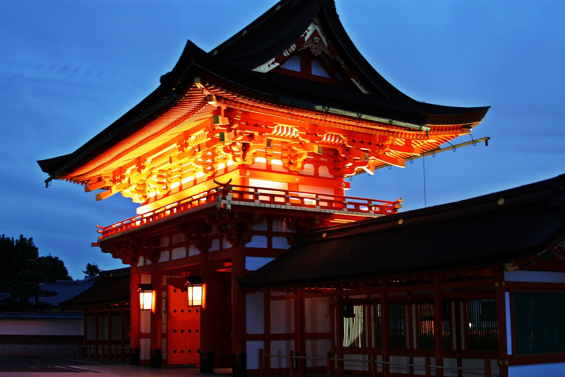  Kyoto (794 – 1868) ở Nhật Bản: Kyoto từng là kinh đô của đất nước mặt trời mọc từ năm 794 và trải dài đến tận năm 1868 trước khi chuyển về Tokyo dưới thời Minh Trị Duy Tân. Sau chiến tranh thế giới thứ 2, thành phố vẫn bảo lưu được trong mình nhiều giá trị truyền thống như những ngôi đền từ hàng trăm năm trước vẫn còn đứng vững, những cung điện hoàng gia, những khu vườn thượng uyển, các khu vườn hoàng gia… Đây là thành phố thu hút nhiều khách du lịch nước ngoài khi muốn tìm hiểu văn hóa Nhật cổ xưa. Ảnh Jetsetterreport.com.