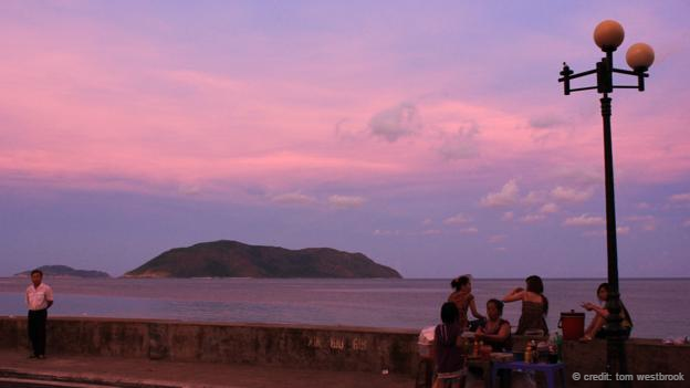 Kết thúc một ngày khám phá thiên đường Côn Sơn. Ảnh: Tom Westbrook.