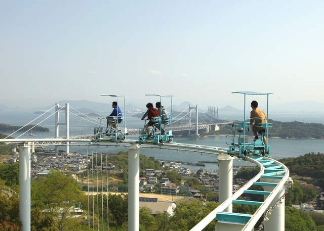 Phong cảnh của vùng biển Seto được tô điểm bởi cây cầu Seto là sự hòa quyện tuyệt vời giữa vẻ đẹp tự nhiên và vẻ đẹp nhân tạo. Ảnh: Wptv.