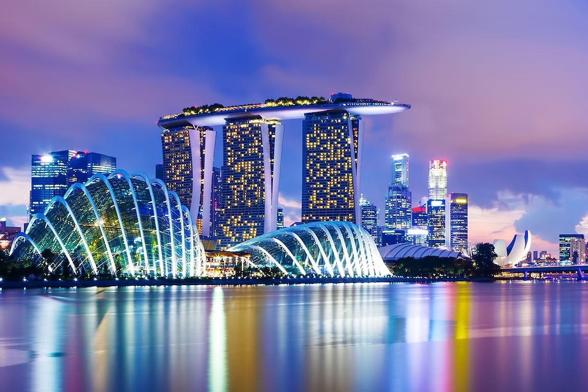 Ngày 6. Buổi sáng sau khi tự do mua sắm đồ lưu niệm tại Singapore, du khách sẽ đáp chuyến bay về Việt Nam, kết thúc chuyến đi. Ảnh: Fansshare.com.