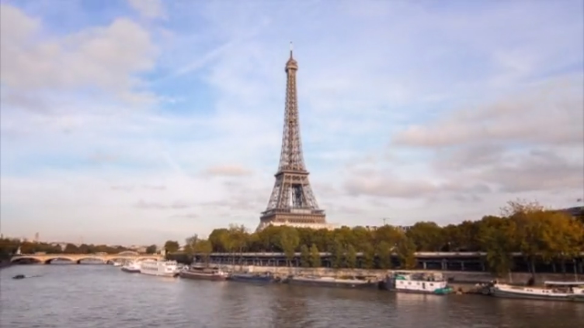 Ngay va dem tren cac danh thang Paris hinh anh