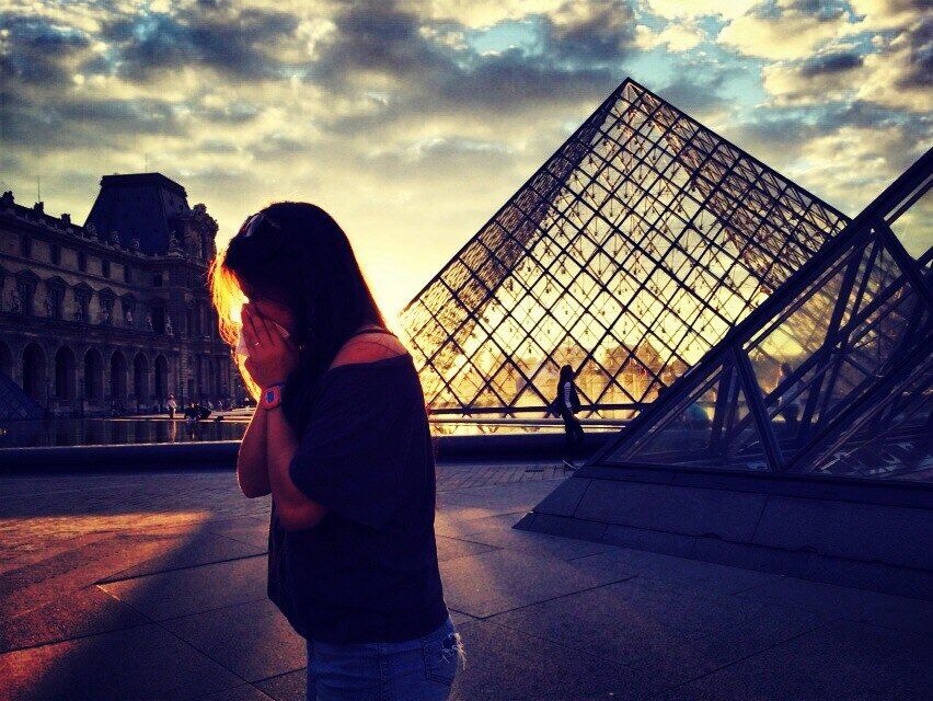 Yulia chia sẻ rằng, họ như những con thỏ nhút nhát vượt qua chính mình để tận mắt chứng kiến những kỳ quan thế giới bên ngoài và càng đi họ càng nhận ra rằng, kỳ quan lớn nhất của thế giới chính là con người.