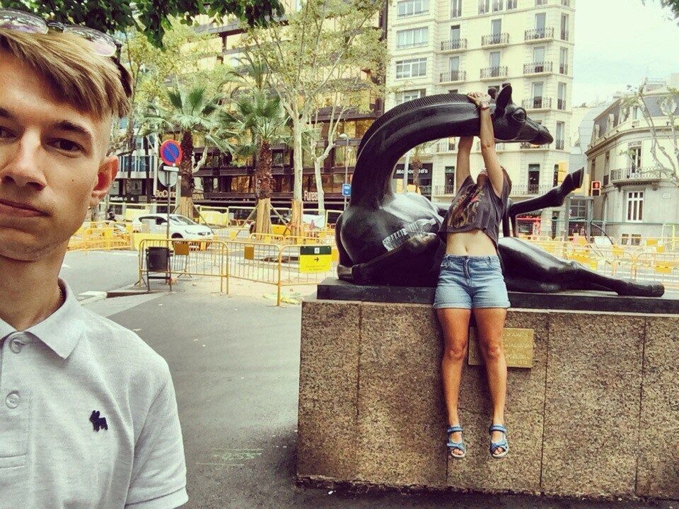 Được trò chuyện với Yulia và Ievegnii là điều may mắn với tôi vì nó đã thay đổi suy nghĩ “Du lịch vòng quanh thế giới là điều không thể” trong tôi. Chỉ cần một đôi chân, một trái tim và ý chí là bạn đã có thể lên đường. 