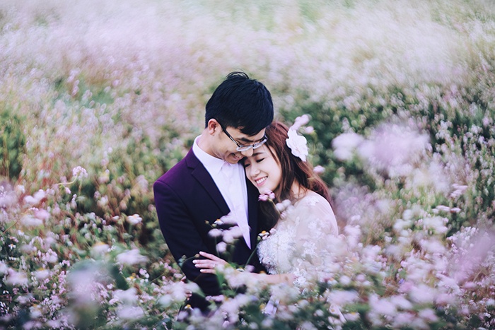 Anh cuoi tuyet dep giua canh dong hoa tam giac mach Moc Chau hinh anh