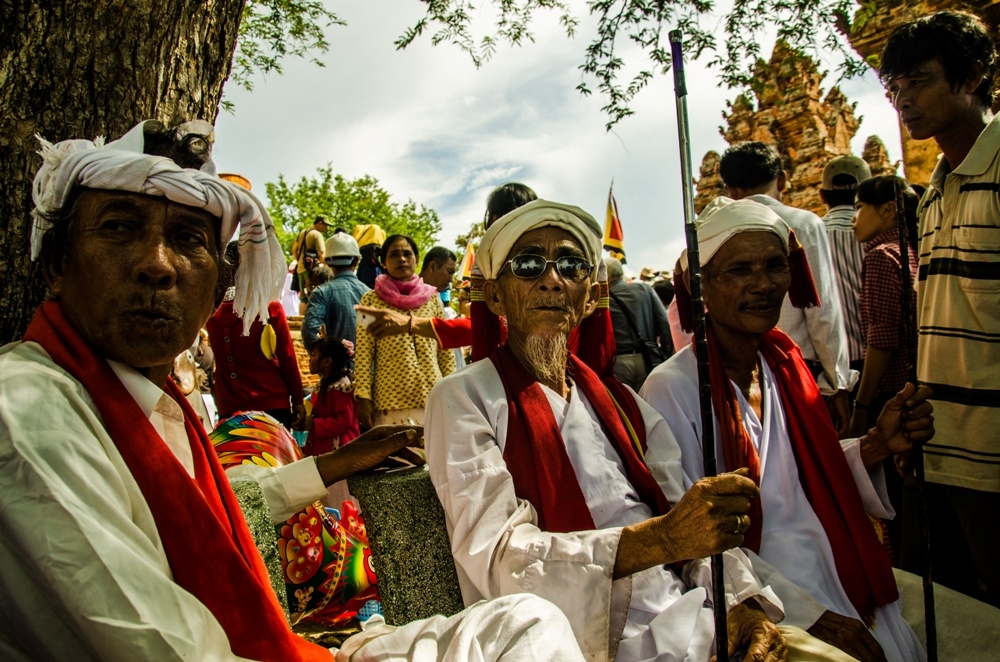 Phút nghĩ ngơi của các thầy tế.