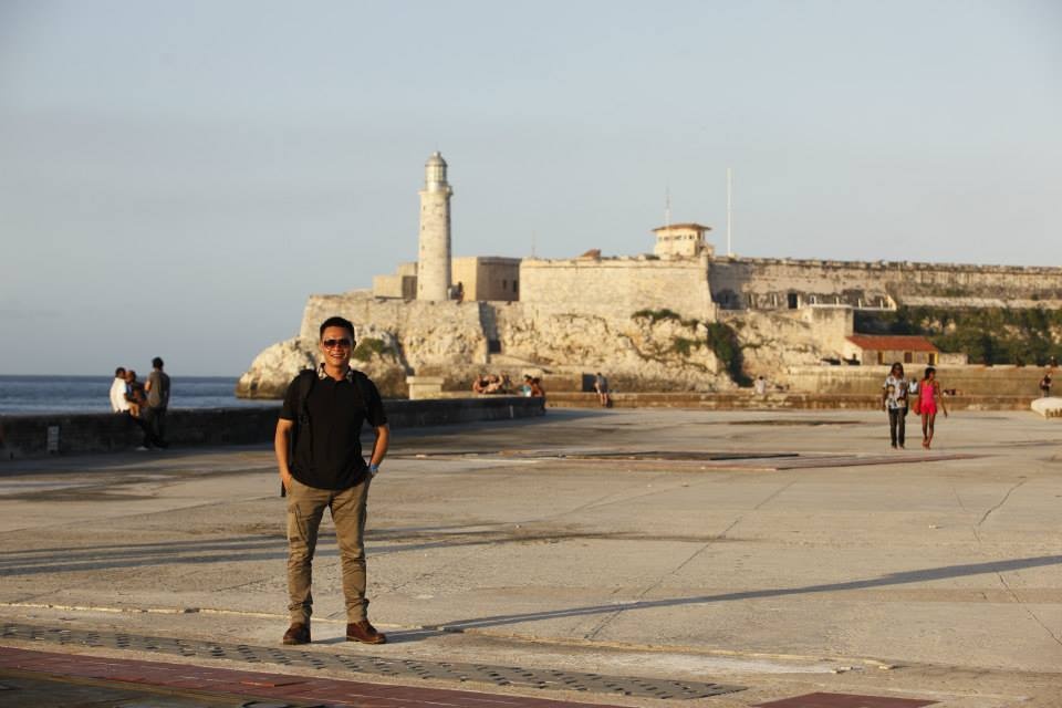 Ve dep Cuba qua ong kinh MC 'Chung toi la chien si' hinh anh