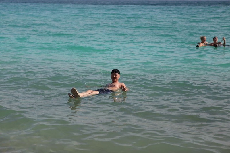 Nguoi Viet o Bien Chet: khong phai cu xuong nuoc la noi hinh anh