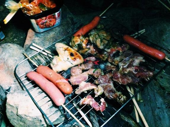 Tiệc nướng đơn giản nhưng khá thú vị.