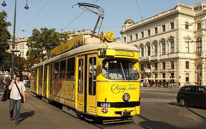 Diem danh nhung tram xe dien dang dung chan nhat the gioi hinh anh