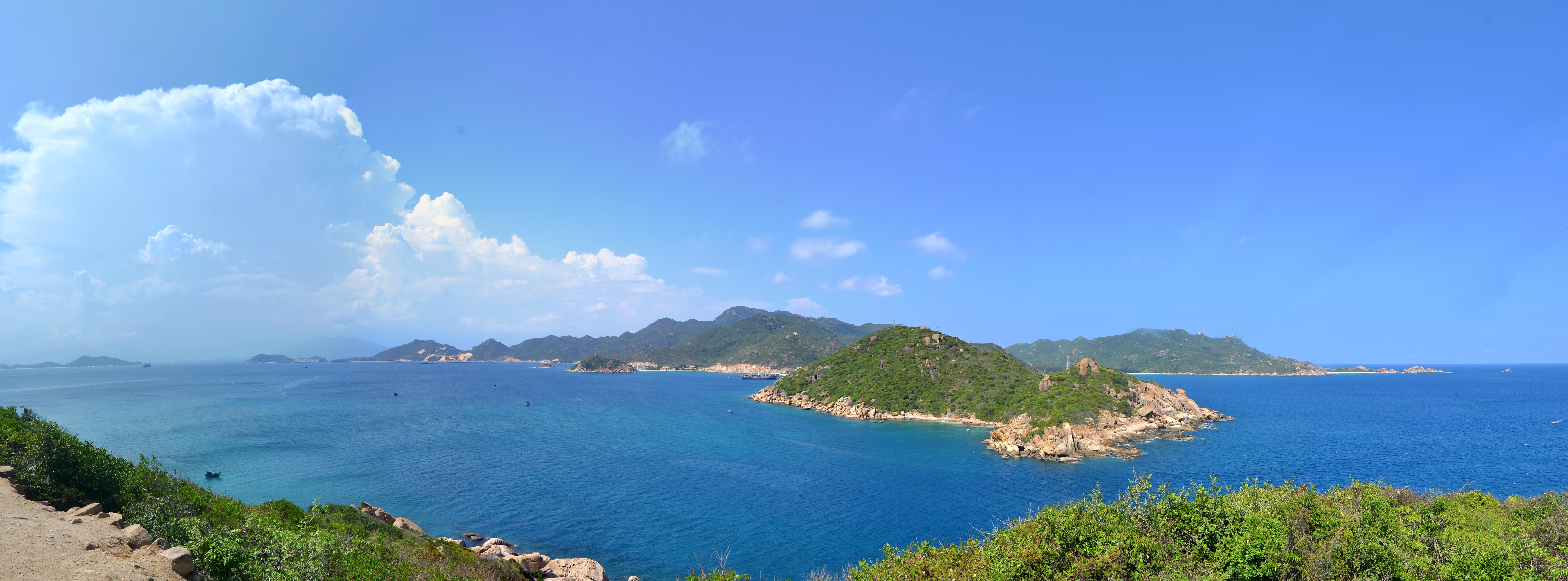 Vịnh Cam Ranh.