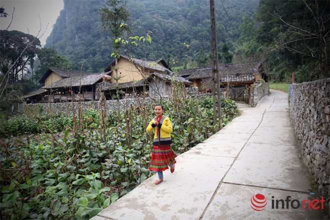 Dân tộc Mông chiếm hơn 85% dân số trong làng.