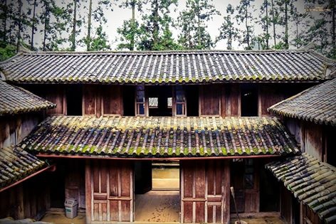 Lâu đài vua Mèo viên ngọc xanh giữa cao nguyên đá Hà Giang. Ảnh: Chính Tông Đoàn Thị.