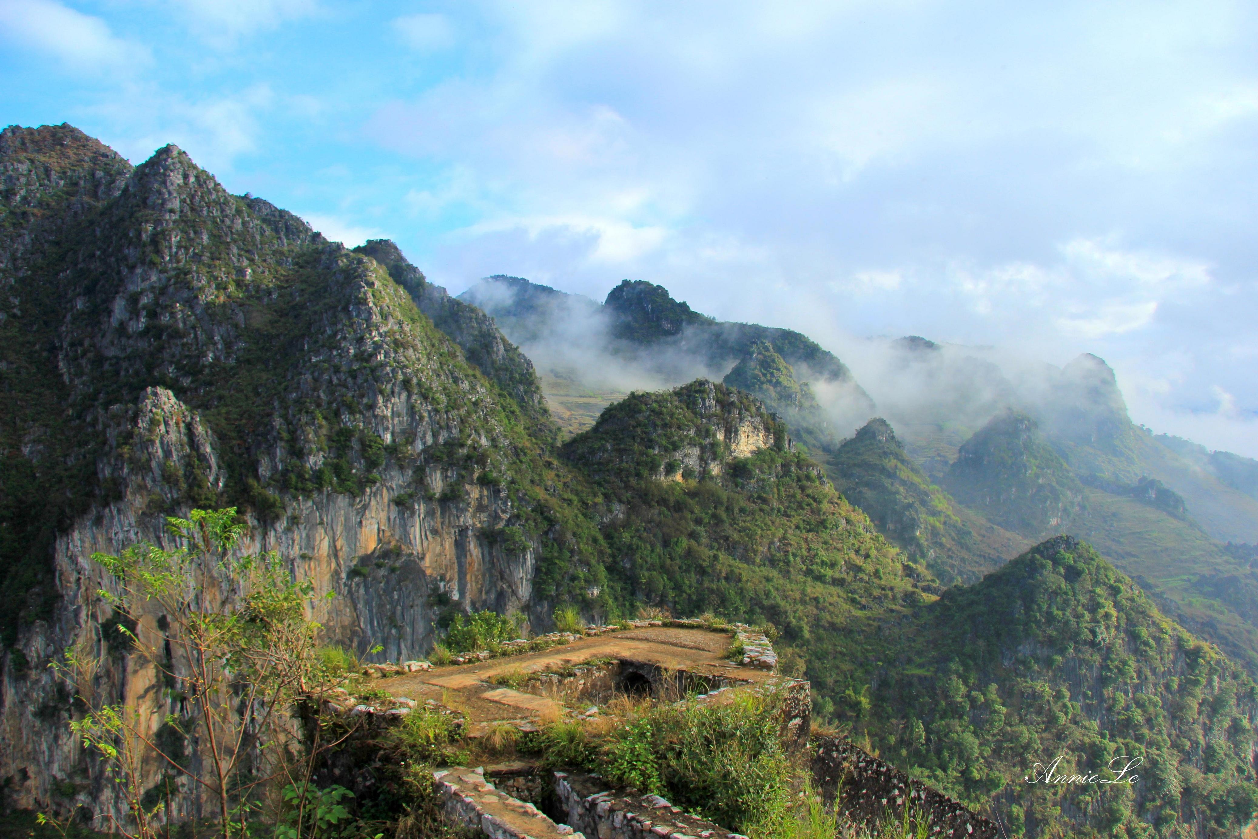 Noi ngam canh ly tuong nhat cao nguyen da Dong Van hinh anh
