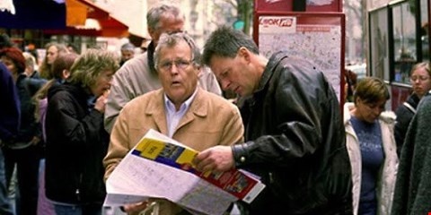 Lam gi khi bi lac o nuoc ngoai? hinh anh