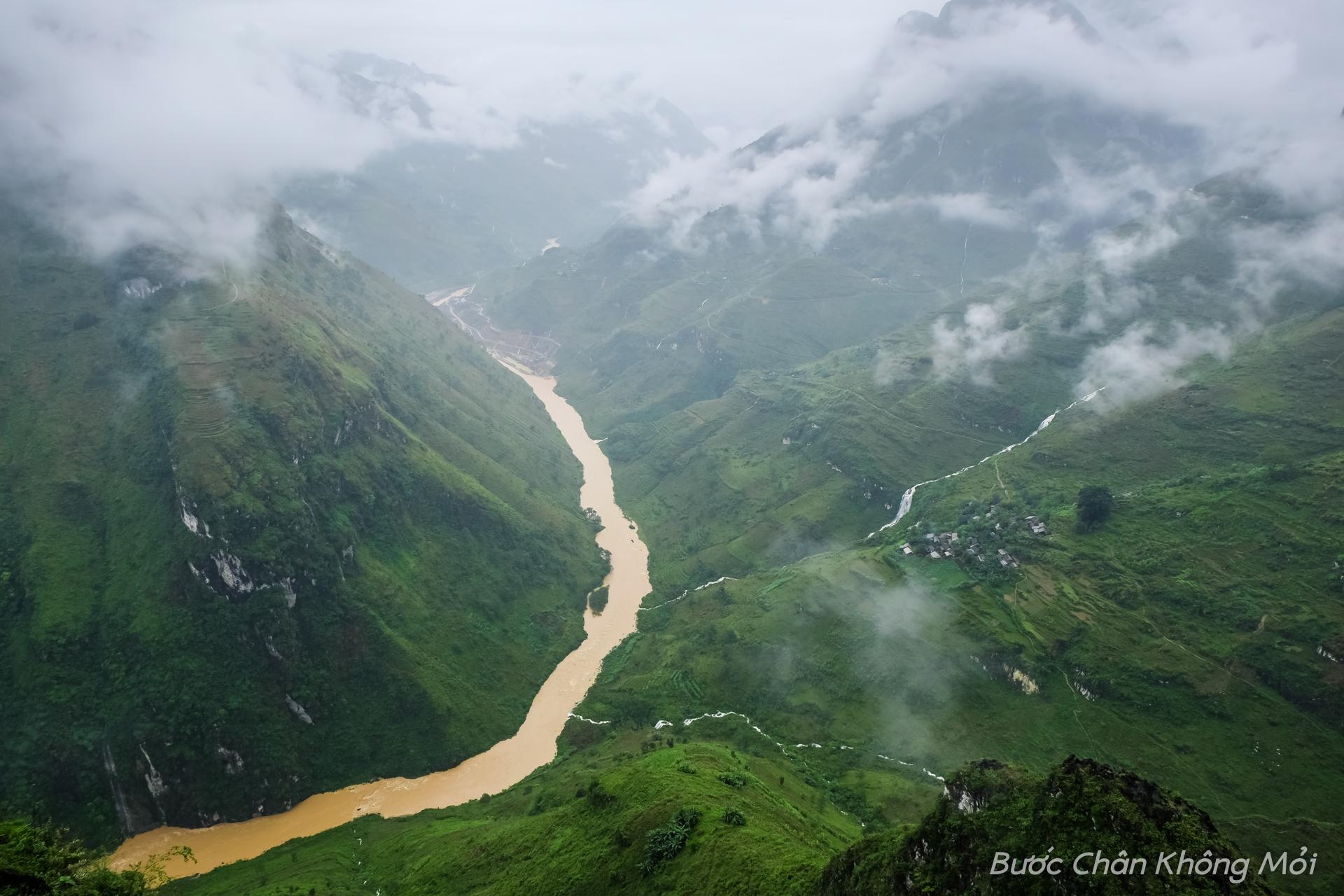 'Tu dai dinh deo' hiem tro mien nui phia Bac hinh anh