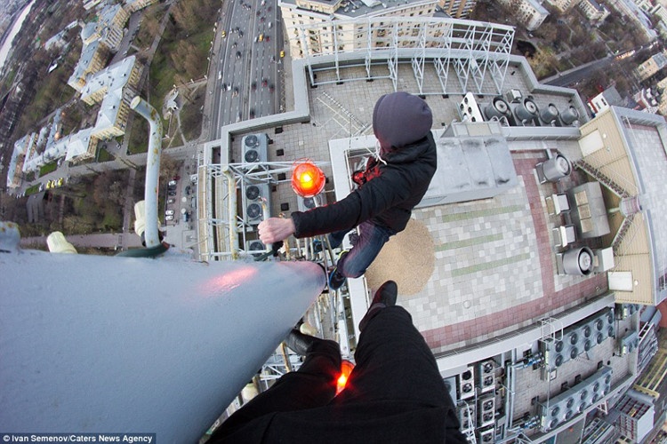 Chinh phuc do cao,  Leo nha cao tang,  mao hiem,  chinh phuc do cao anh 6