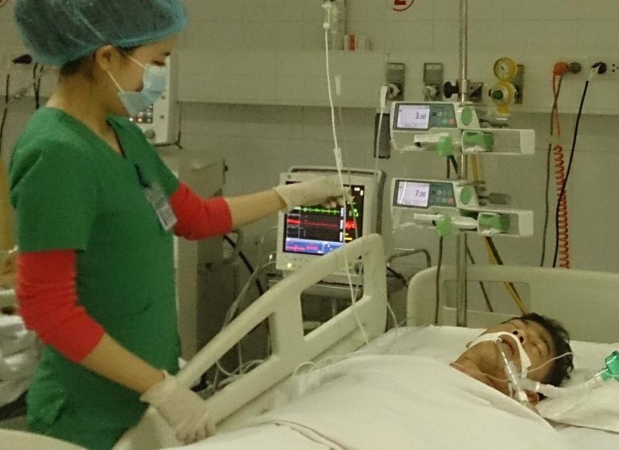 Cuu song nan nhan bi vo than dong mach phoi hinh anh