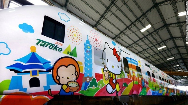 Tau toc hanh Hello Kitty o Dai Loan hinh anh
