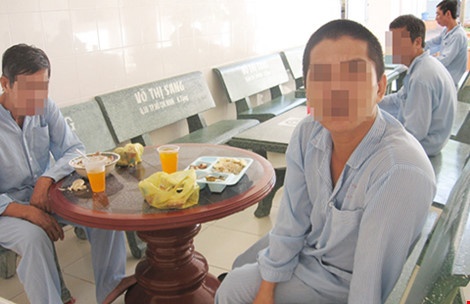 Chua tri benh tram cam anh 1